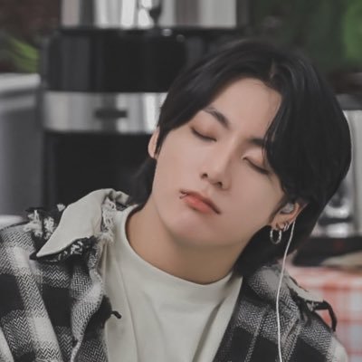 ℂ𝕦ℂ𝕦𝕞𝔹𝕖𝕣 ⓉⓂ︎ JK 정국 🐰♥︎