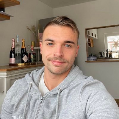 Ricardo17713302's profile picture. je suis là juste pour passé le temps 🤩