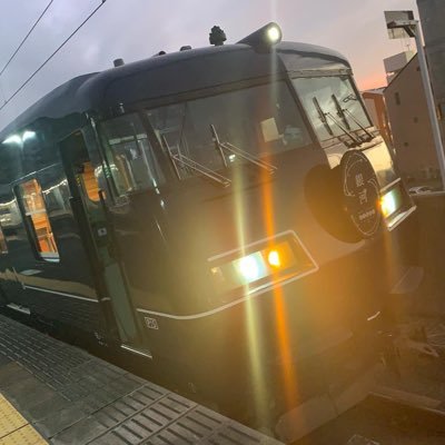 ウエストエクスプレス銀河をはじめ、電車好きです🚃🚆