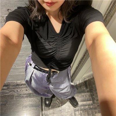 25歳/165㎝/レジ係/Eカップ💕
すぐ酔っちゃうけど飲み友募集💞
ふぉろーくれたらDM送りますね✨