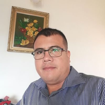 Humanista /Revolucionario/ Militante del PSUV/ ABOGADO/ con Dios siempre