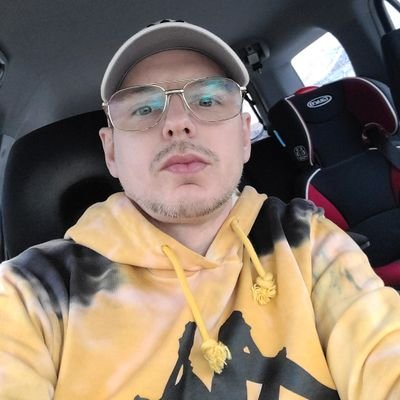 Truthtellr123's profile picture. 