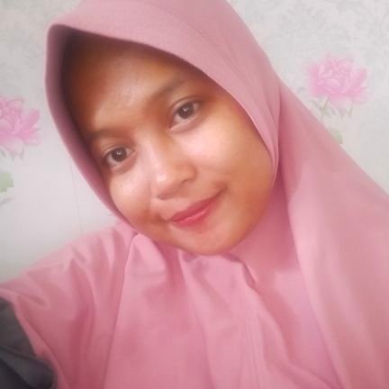isnaaa_'s profile picture. Hidup selalu punya banyak pilihan🍃