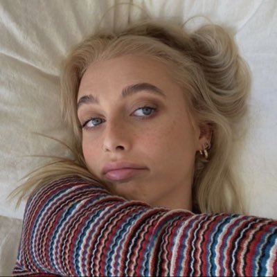 evrsincetaylor's profile picture. love you to the moon and to saturn