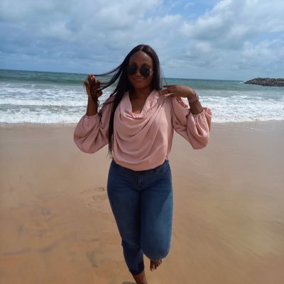 actualsusu's profile picture. Introverted-Extrovert