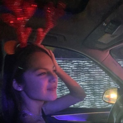 olivia rodrigo defender👾🫀🎸❤️🔥🔮📿💘🦋{fan acc} livieshq x3 tate x1