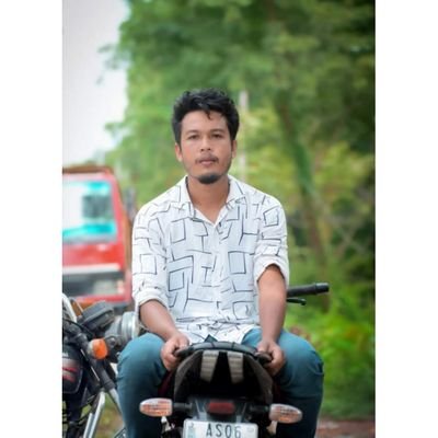 #👑yoUtUbers😎#
#📷PHoToHoLic📷#
#😎 Attitude 😉 King😎#
#🎶MuSic LoVeR🎵#
#🎉LaNDeD oN ErTh 01 jUly🎂#
❥❥━──➸➽❂❥❥━──➸➽