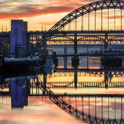 AndyPickard9's profile picture. 