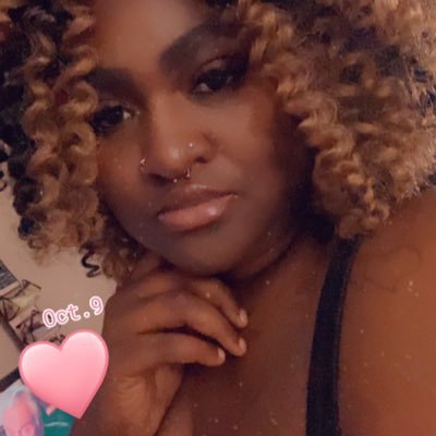 iam_queen_lulu's profile picture. 