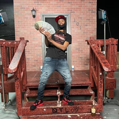 The Greatest Doing This Sht! Tune In 🎶 https://t.co/3GvxcoDhQQ (Subscribe,Like,Comment,& Follow)
