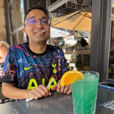 BrownWarGreymon's profile picture. Just a wannabe Space Ranger who’s way in to #THFC and Star Wars