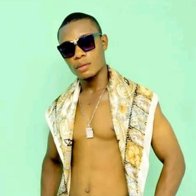 dekarier_j's profile picture. 