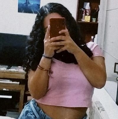 claravx_'s profile picture. 🏹