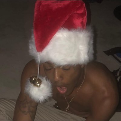 Fabin90412329's profile picture. vive,viaja, suena repite