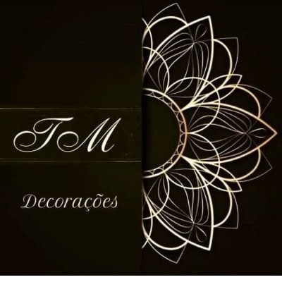 Decoração de malhas tensionadas, rebaixamentos e fechamentos com tecidos. Decorações com balões.