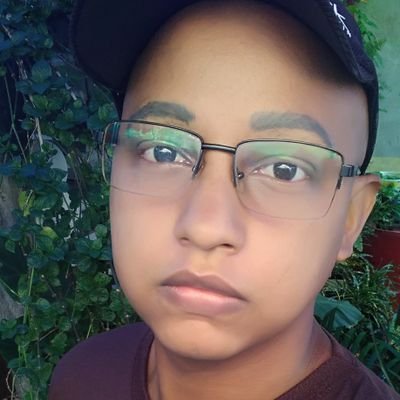 DennerVie's profile picture. 