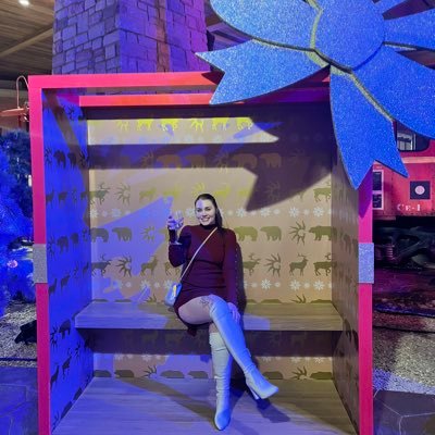 kdeezwrld's profile picture. happy go lucky ray of fucking sunshine