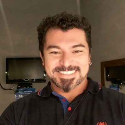 HumorCangaceiro's profile picture. Estudante de psicologia, Coach Sistêmico e terapeuta de alinhamento energético integrare, 
Cabeleireiro e Maquiador.