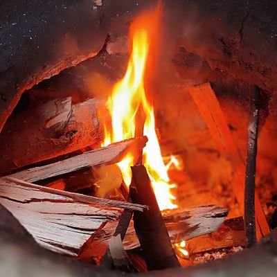 ChenLee22's profile picture. En contra de todo el que se niegue al uso del cerebro como instrumento para pensar de manera dependiente (to'el que lambe)