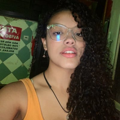 a vida é curta, e eu grossa.