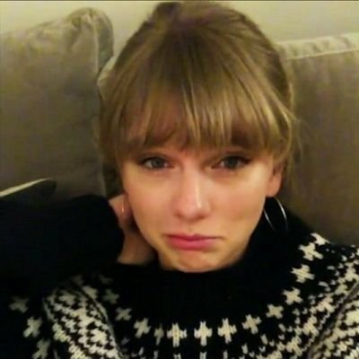 maroonpoem's profile picture. fan account | 17 | she/her 🏳️‍🌈