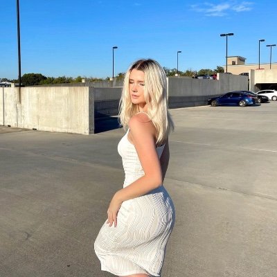 Not on onlyfans… yet👀😅
New page since last one got banned😤😭