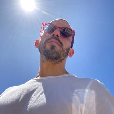 pelaomunozmena's profile picture. Chilenial • English Teacher