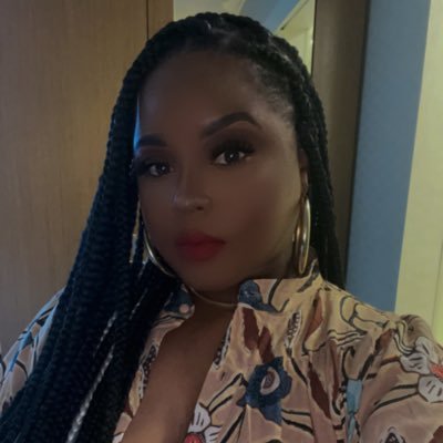 Prettiedbykie's profile picture. WIFE 👩🏾‍❤️‍💋‍👨🏾 GirlMom 👸🏽Hairstylist 💇🏾‍♀️Waxer