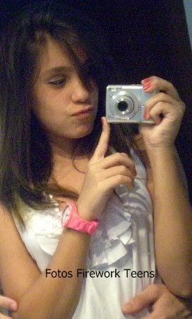 Chata, exigente, ciumenta, chorona, mimada, alegre muito estressada, Muito Prazer, eu.