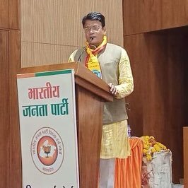 Santosh Rathore,https://t.co/ok4VQMekyp,pradesh mahamantri BJP OBC morcha MP,lives in Khandwa,