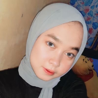 nadsnairl's profile picture. 