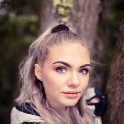 daniyanoor70's profile picture. amazon products