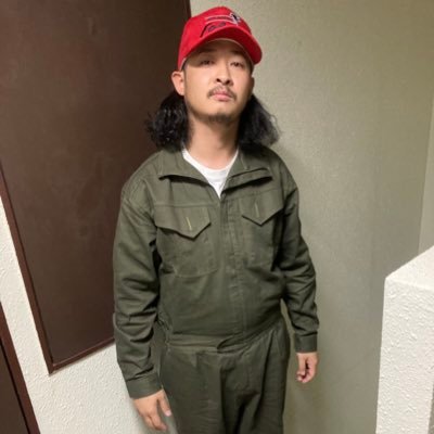 kai23mittu's profile picture. 吉本興業所属/愛知県出身/漫才/尾張弁/東京NSC19期/元上武大学駅伝部/箱根駅伝/陸上競技/1500m:3'56”70/全国インターハイ出場/あしたのジョー/Theピーズ