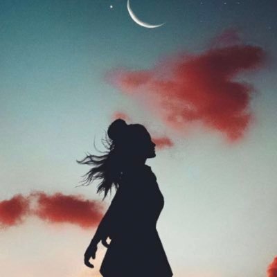 تحوّل مذبحة قلبها إلى قصيدة دافئة
