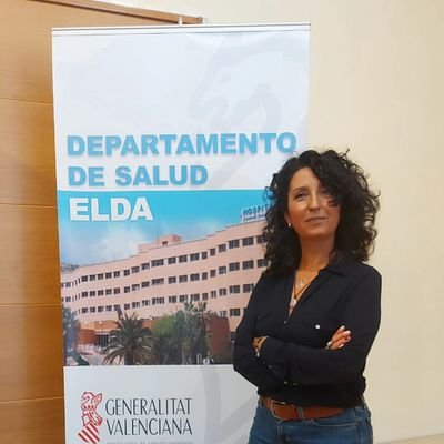 Enfermera de Atención Primaria. Doctora en Ciencias de la Salud. instructora de Yoga. Escritora de cuentos infantiles.