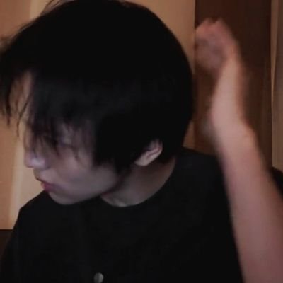 puduhyuckie06's profile picture. Akun suka-suka.