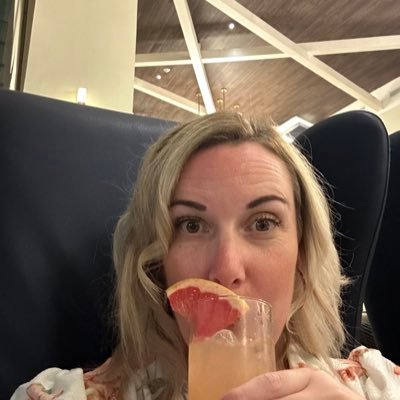 nicsavo83's profile picture. 