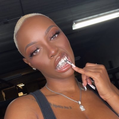 AuntieTempy's profile picture. THAT GIRL!💅🏾👑