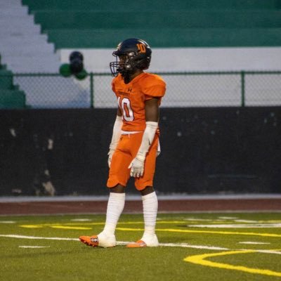 5’5 170 ||Apple Valley HS ’24|| Wr/Rb/Cb || 3.3 gpa || Cell 760-713-7446