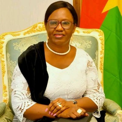 Ministre des Affaires Étrangères , de la Coopération Régionale et des Burkinabè de l'Extérieur