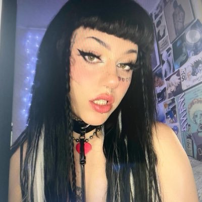 wornnoutdoll Profile Picture