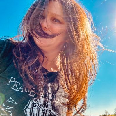 03LMC's profile picture. 