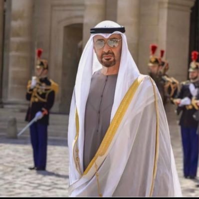 يقول أحد الحكماء : ٰ كلما أعطيت بلا مقابل كلما رُزقت بلا توقع ، واعمل الخير بصوت هادئ فـ غدًا يتحدث عملك بصوت مرتفع .. insta: bu_saeed300