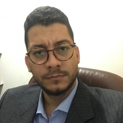 abogado, especialista en pensar lo que nadie cree pero resulta siendo.