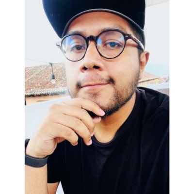 🌎UX/UI and Product Designer
👨🏽💻Adobe Certified Associate CC
📸Photographer
👨🏽💻Digital Design Specialist
📱Content Marketing
👨🏽🎓UNAM