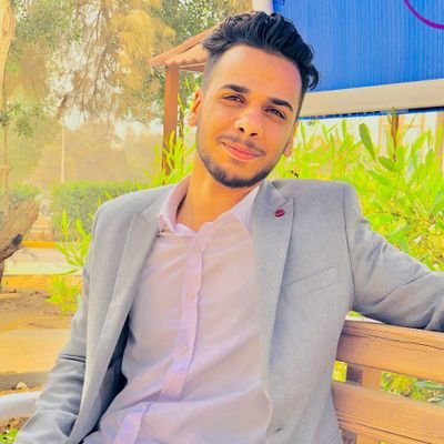 حاصل على شهادة دبلوم تقنيات الأدلة جنائية،
وطالب في كلية القانون- جامعة الكوفة