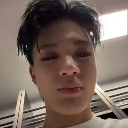 NnctPp's profile picture. แอคปล่อยของ รับทำการบ้าน ลอกงาน ทำสไลด์พรีเซนต์ 🌷