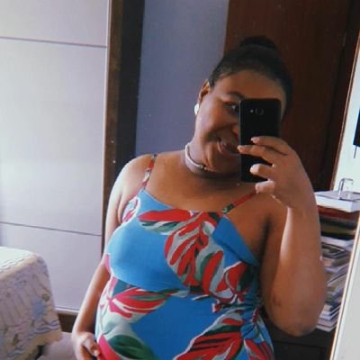 25 anos 🦋
Design gráfico 3/4 👩🏾🎓📚
Pedagoga 👩🏾🏫
Chef de cozinha 👩🏾🍳