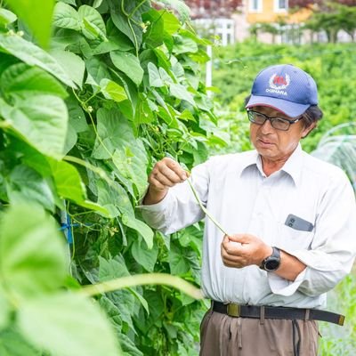 珍しい野菜を含む多品目多品種の農薬不使用野菜を数多く(120種類以上)を作って楽しんでいます。
直売所 浅間のかおりや地元スーパーの地元野菜コーナーでの販売、幾つかのレストランへの直売をしています。