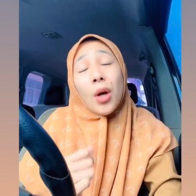 akun ini hanya follow org-org berakal sehat